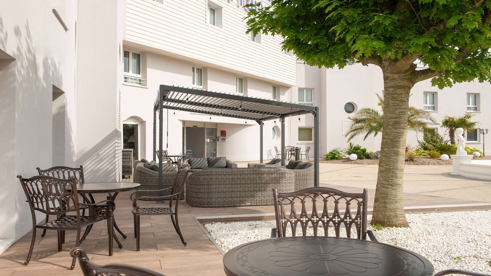 Golden Tulip Dieppe 34/47