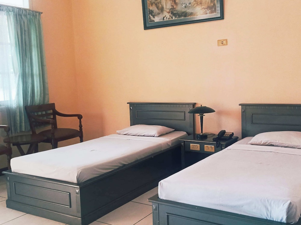 OYO 2495 Hotel Wijaya 34/50