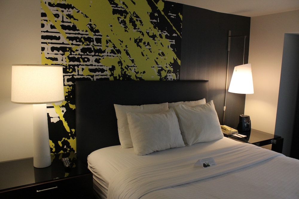 Comfort Inn & Suites Baltimore Inner Harbor 11/39