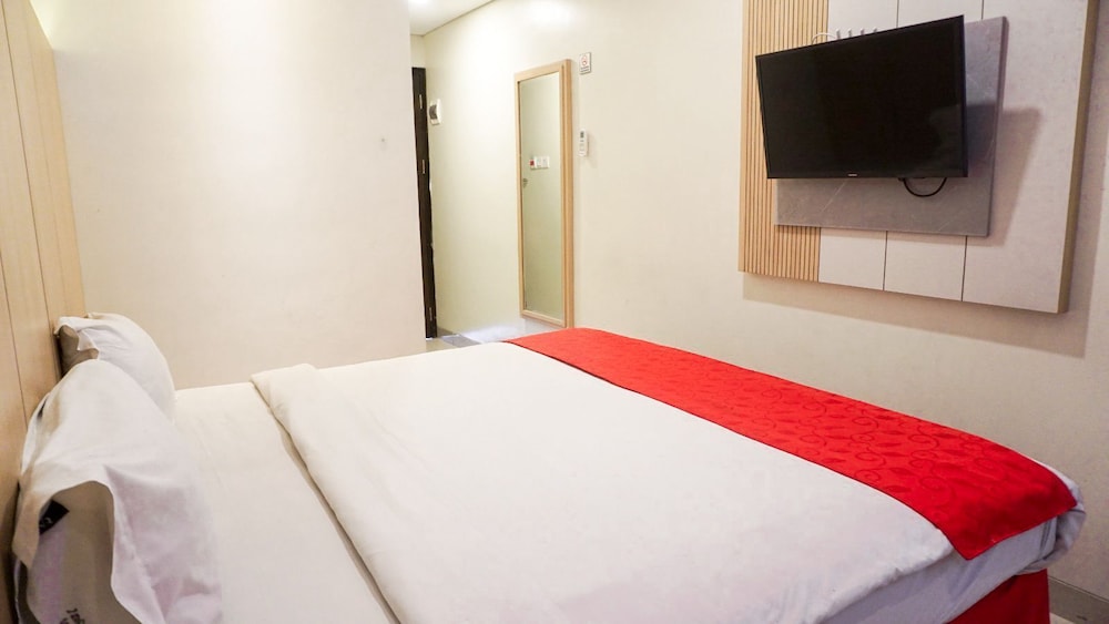 Brothers inn Babarsari 15/33