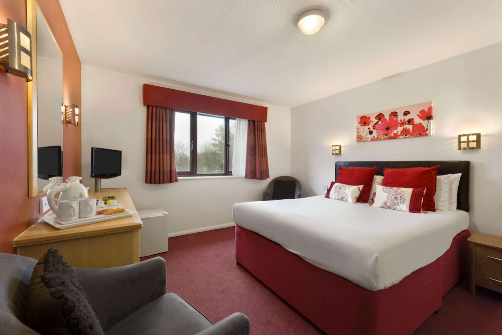 Room, Double Bed, Accessible