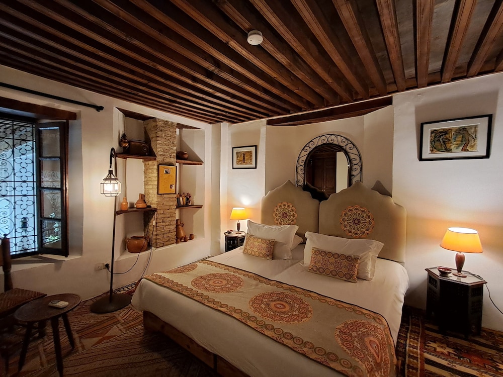 BERBERE, DOUBLE OR TWIN BED