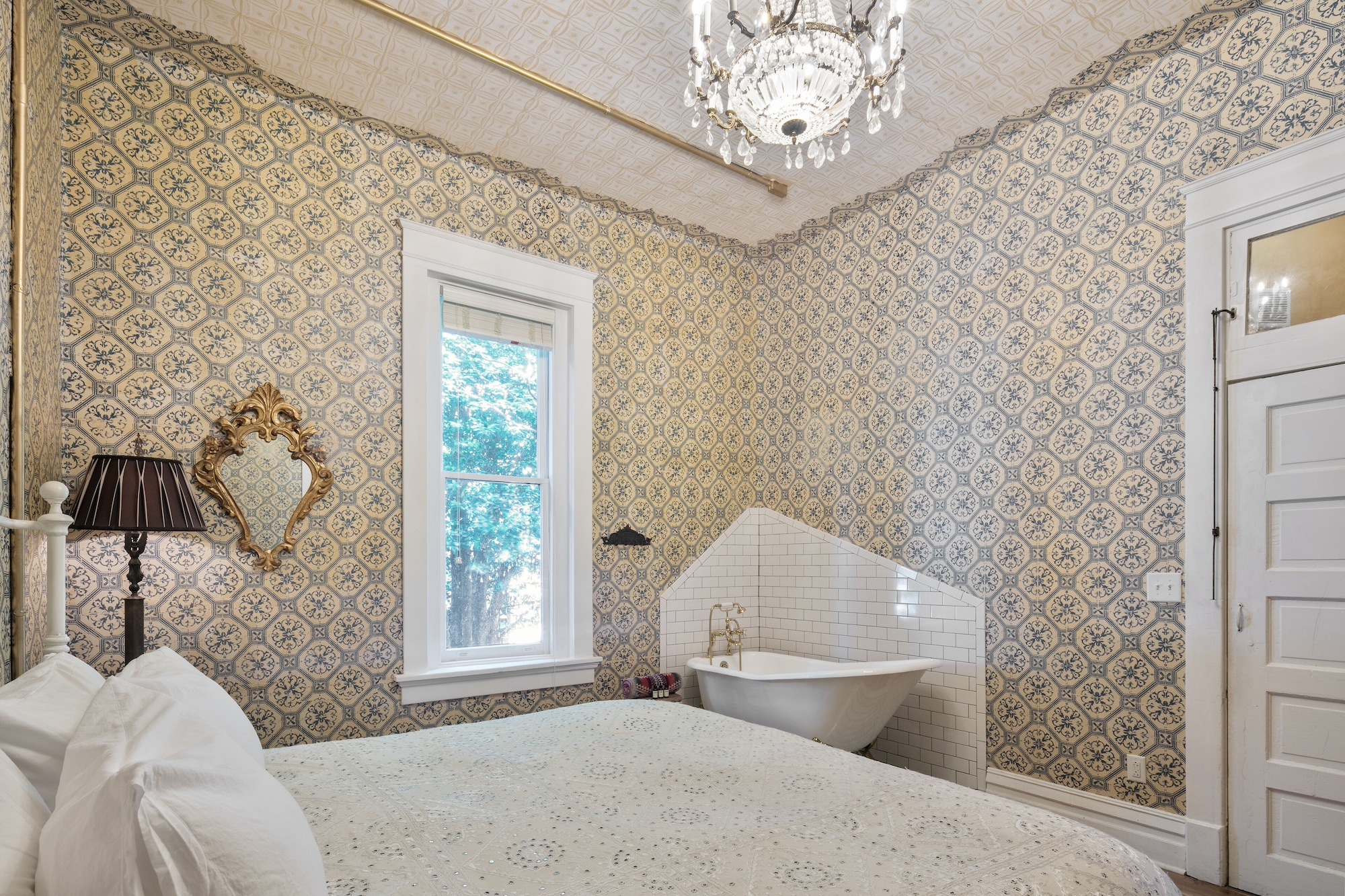 VICTORIAN