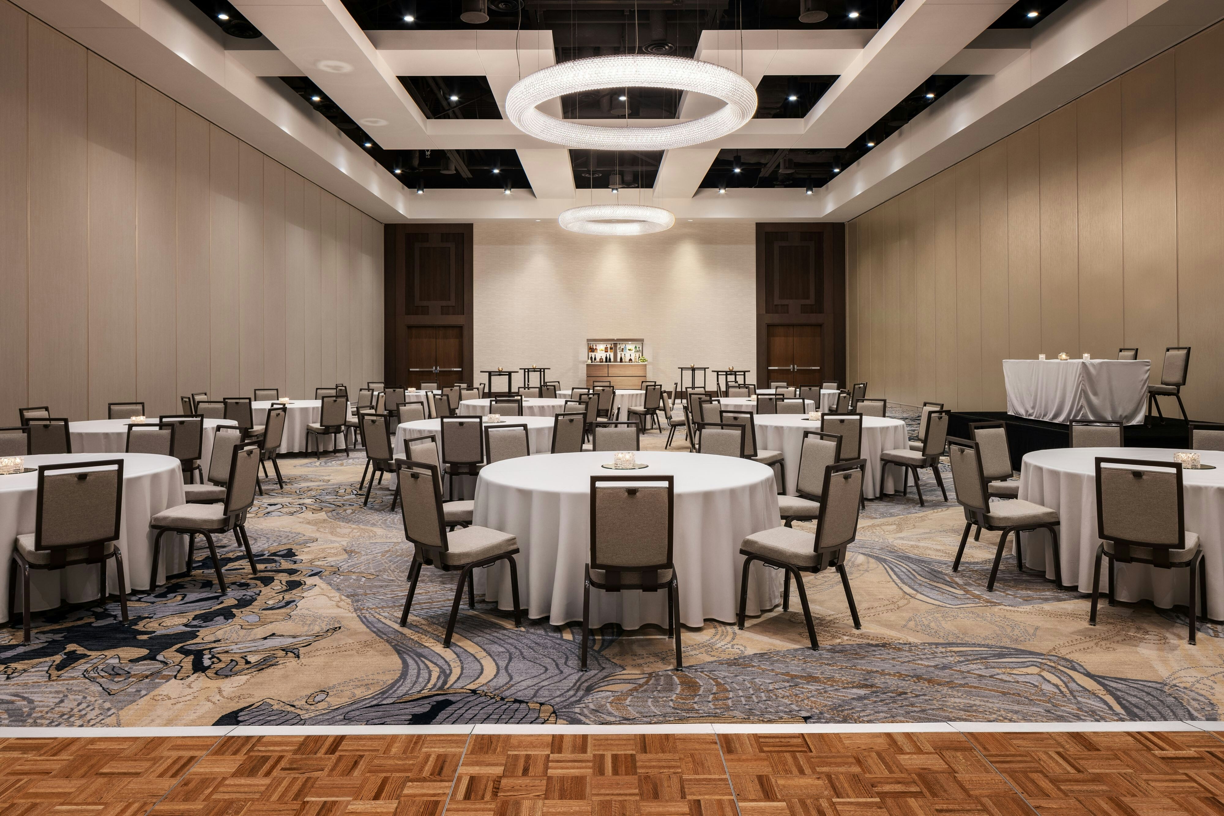 JW Marriott Minneapolis Mall of America 69/77