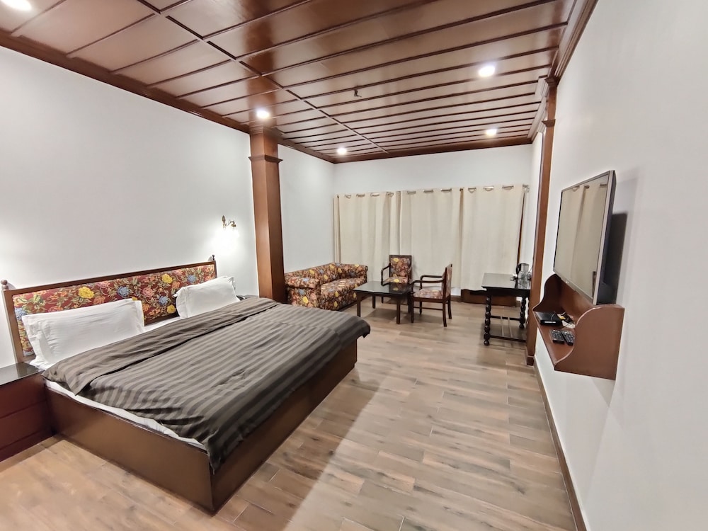 CLUB, DOUBLE BED