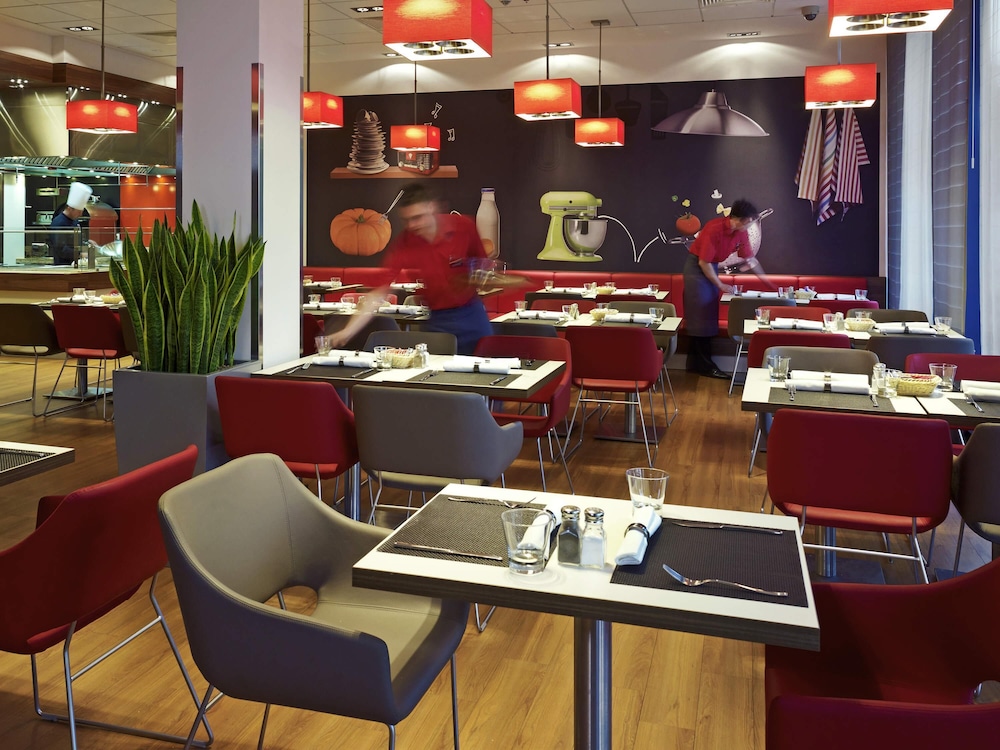 Ibis Warszawa Reduta 41/55