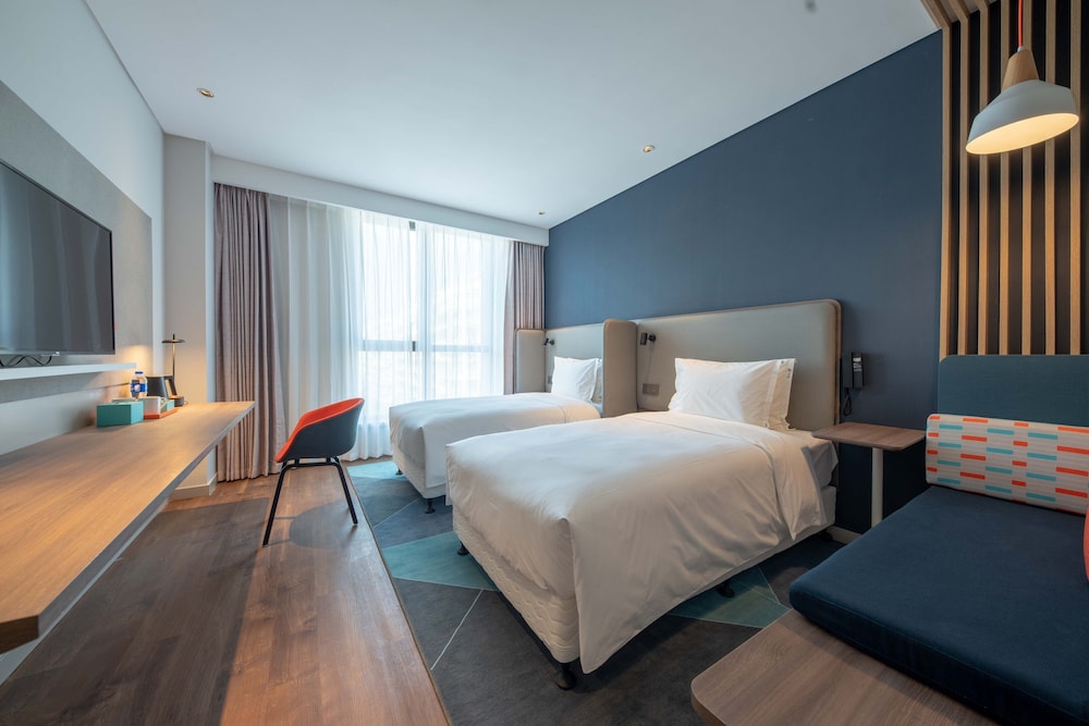Standard, Twin Beds, Extra Floor Space