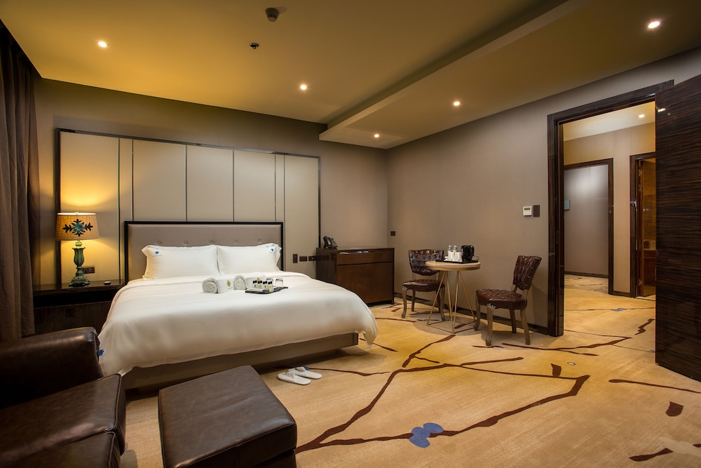 Lotus Blu Hotel 23/58