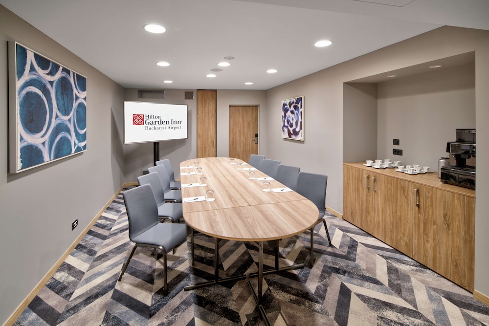 Hilton Garden Inn Bucharest Airport 50/53