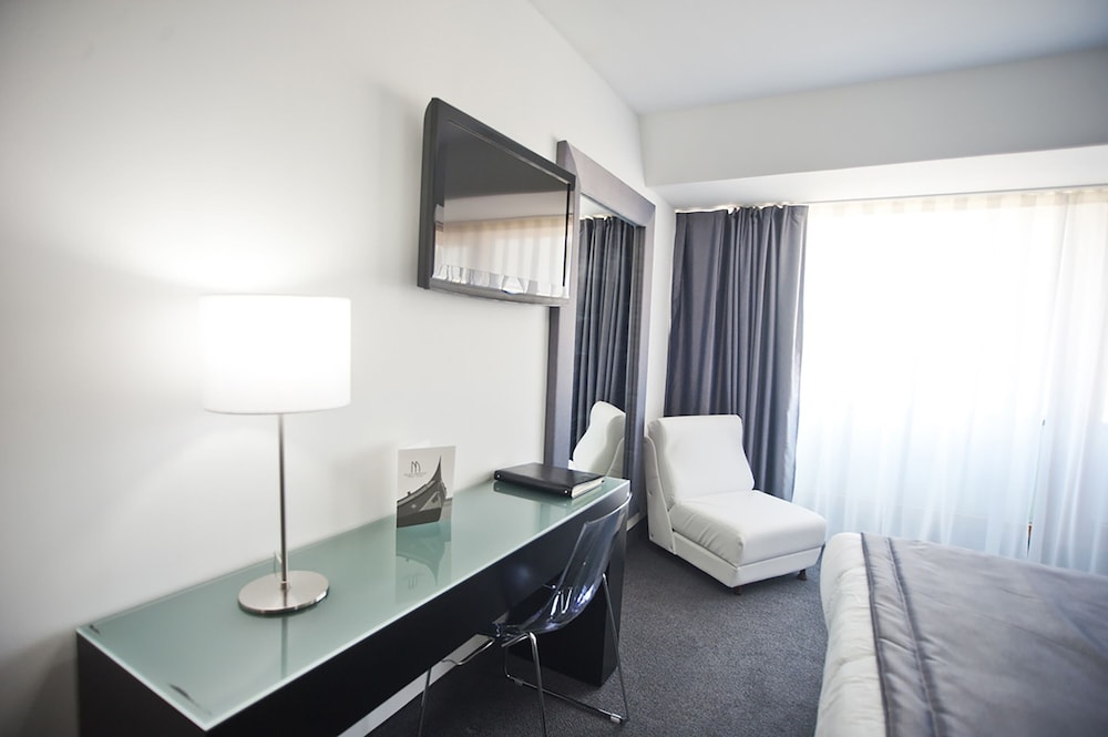 Miramar Hotel and Spa 54/63