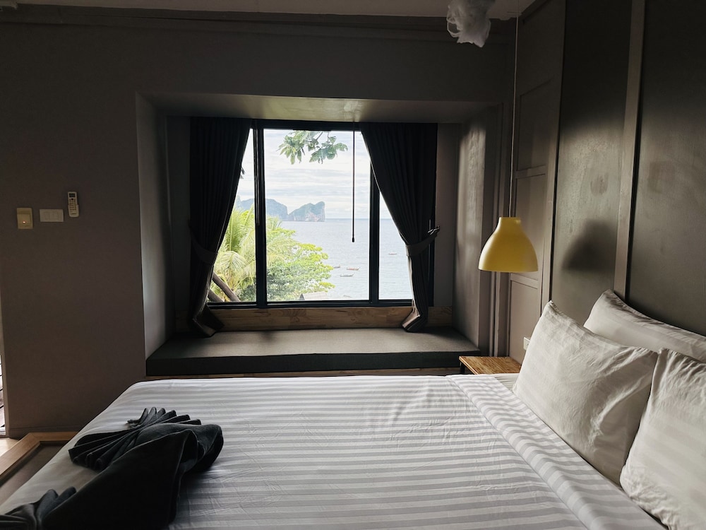 Hip Seaview Resort At Phi Phi 9/50