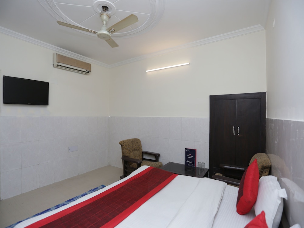 OYO 12868 Hotel City Lite 8/17