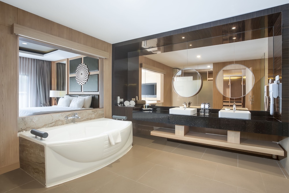 SWISS-BELHOTEL MANOKWARI 9/80