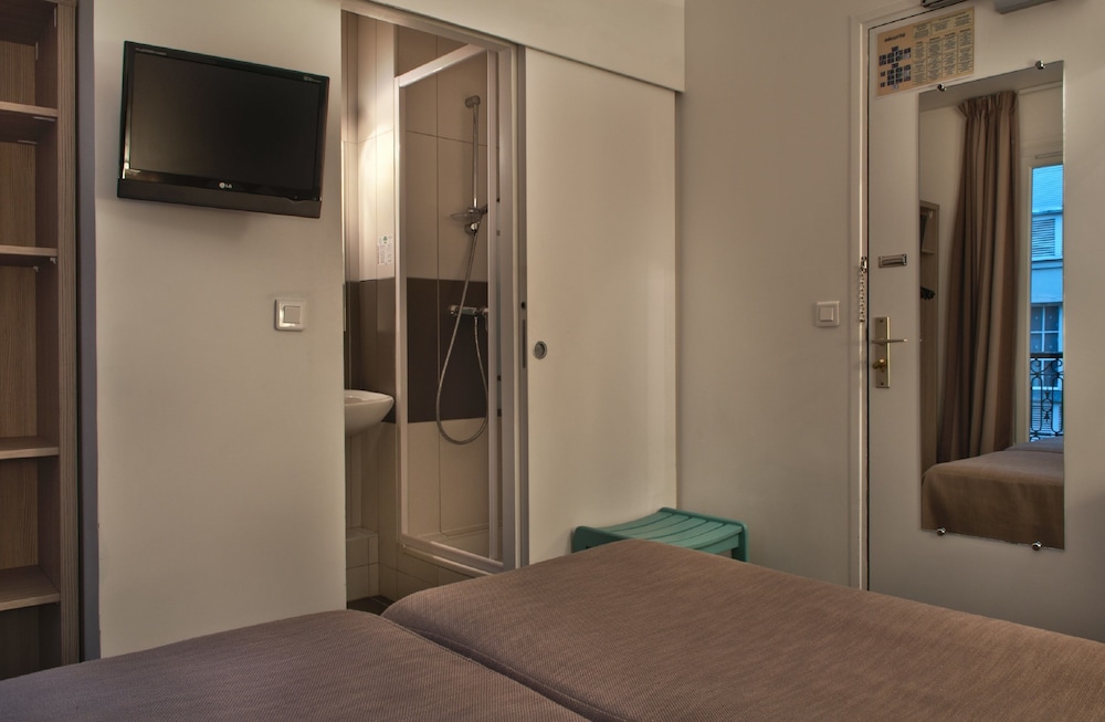 Louisa Hotel 30/50