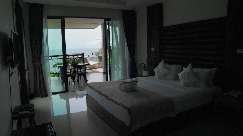 Treasure, Family Suite, 2 King Beds, Single Bed, Private Pool, Hill Side