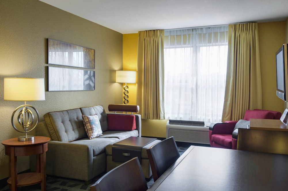 TownePlace Suites Kansas City Overland Park 19/37