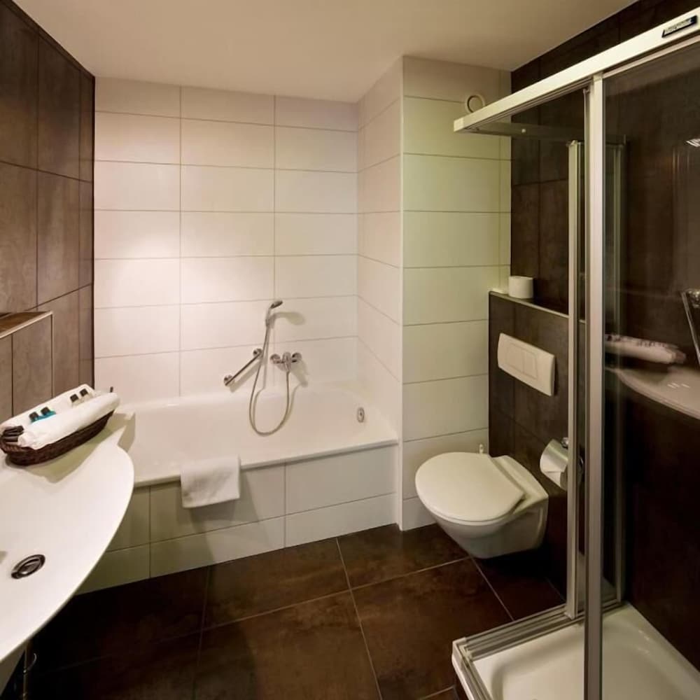 HOTEL MOERS VAN DER VALK 63/65