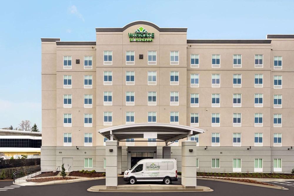 Courtyard by Marriott Seattle SeaTac Airport 1/49