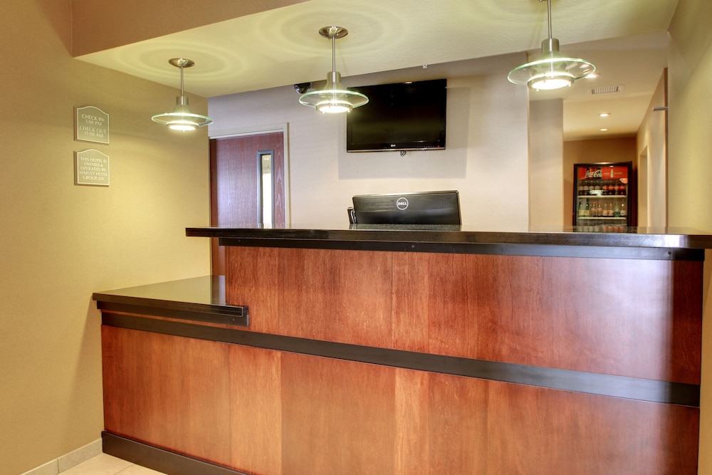 Cobblestone Inn & Suites - Harvey 2/50