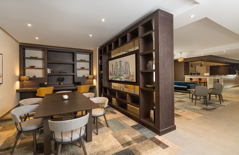 Hampton By Hilton Dubai Al Barsha 40/61