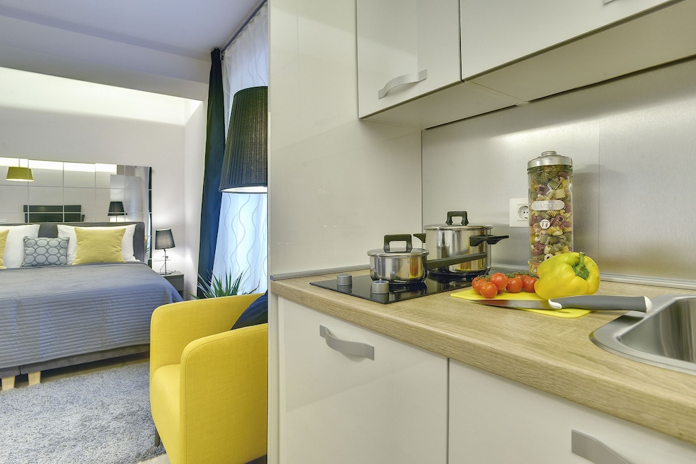 D&A Center Apartments 43/43