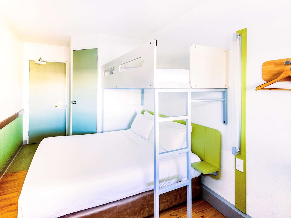ibis budget Campbelltown 34/57