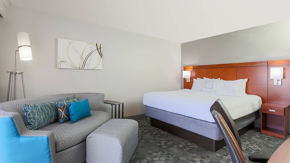 Courtyard by Marriott Monroe 8/30