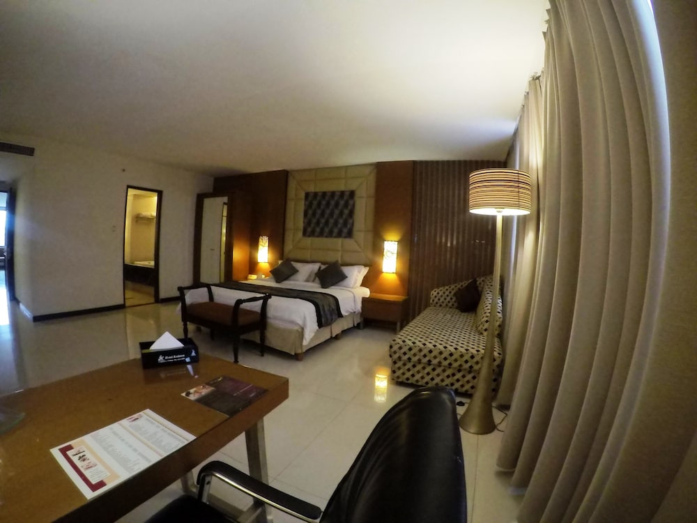 Kedaton Hotel 46/66