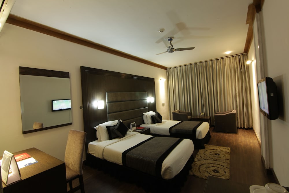 Amritara Surya, Mcleodganj 18/68