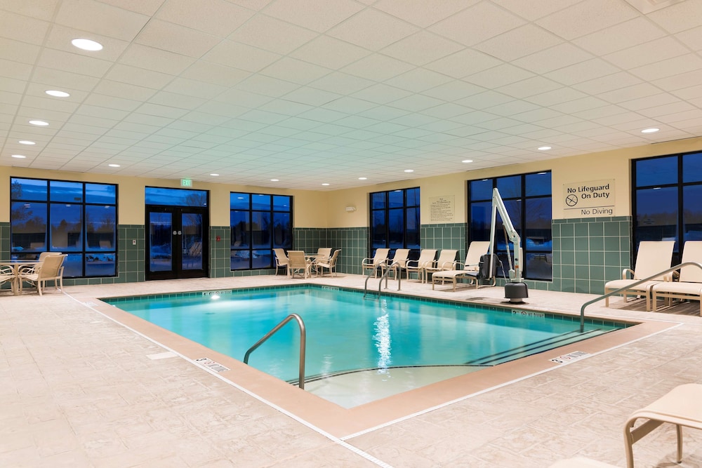 Hampton Inn & Suites Hartford - Manchester 30/61