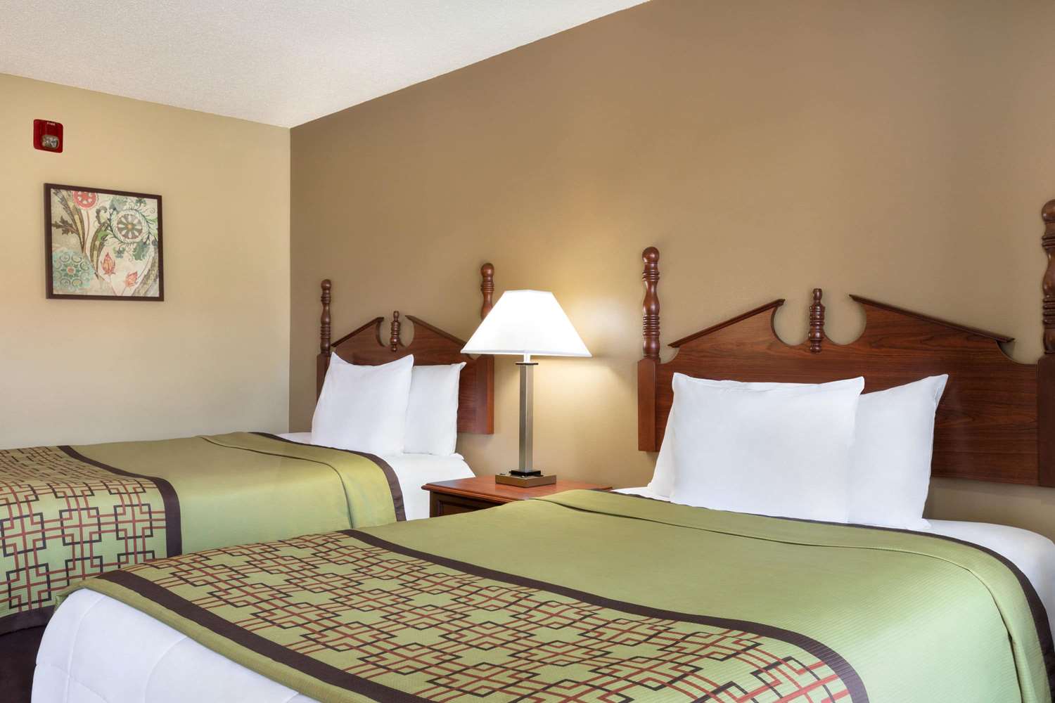 Baymont by Wyndham Warner Robins 27/63