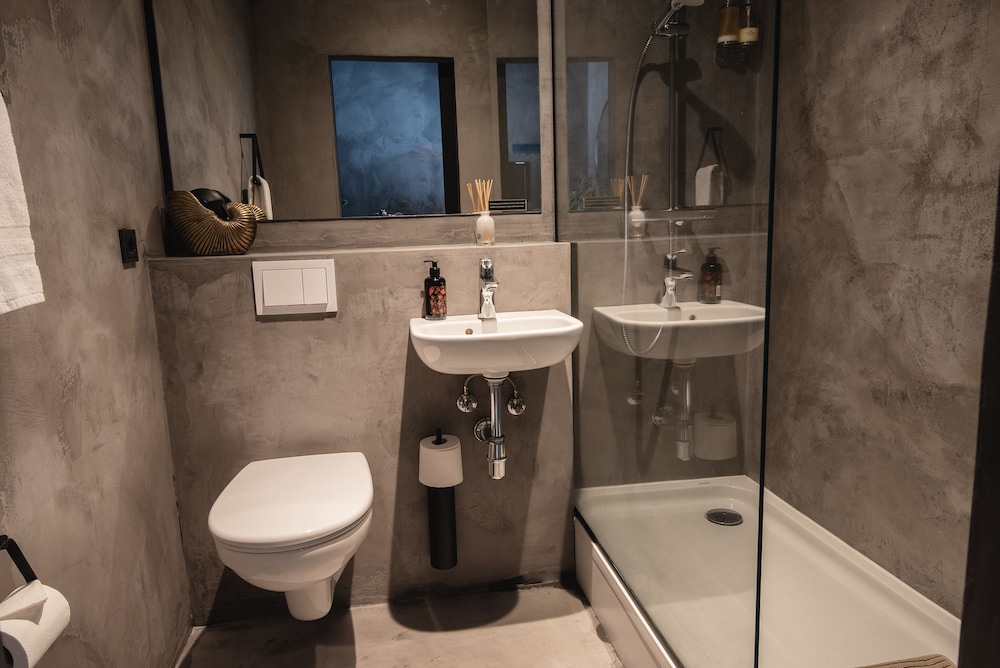 B14 Apartments & Rooms 44/45