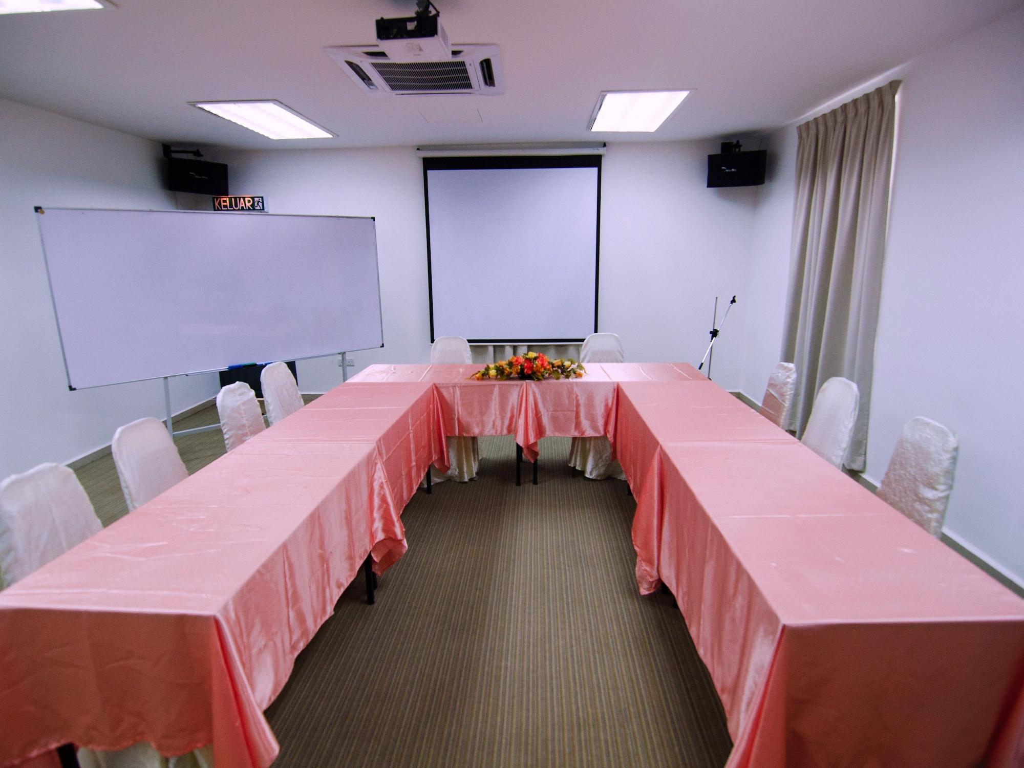 T Changlun Hotel 22/26