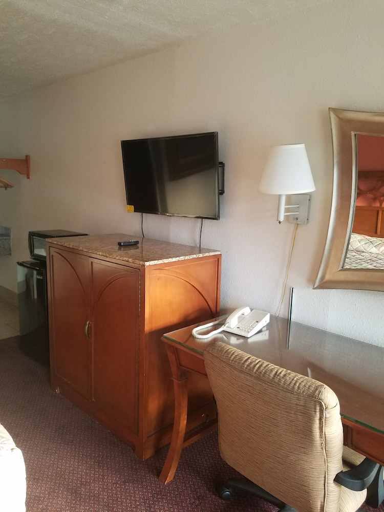 Masters Inn Columbia I-26 14/22
