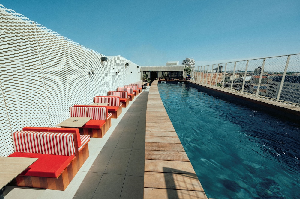 JOST Hotel Montpellier Centre St Roch 52/58