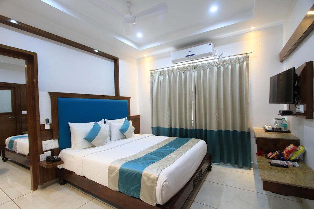 Hotel Loksagar 9/30