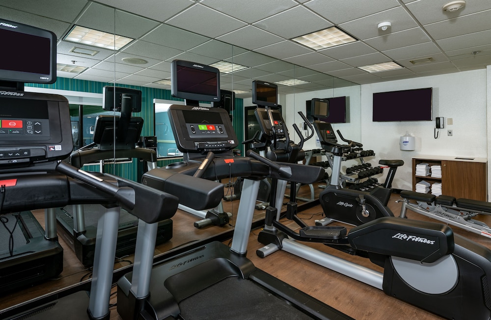 Holiday Inn Express Newport North - Middletown 34/49
