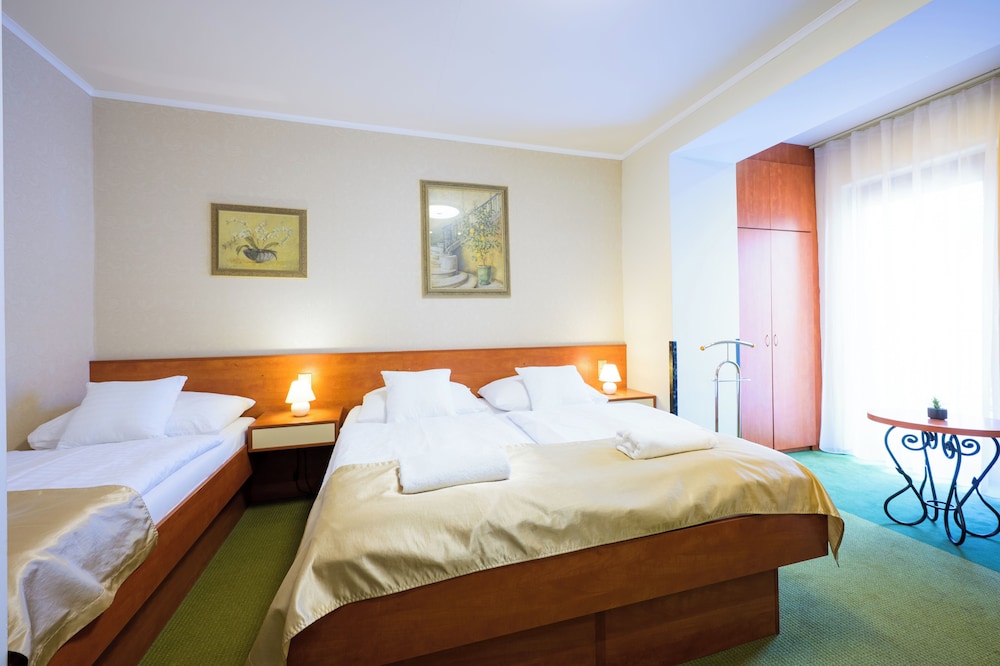 Hotel Roudna 9/69