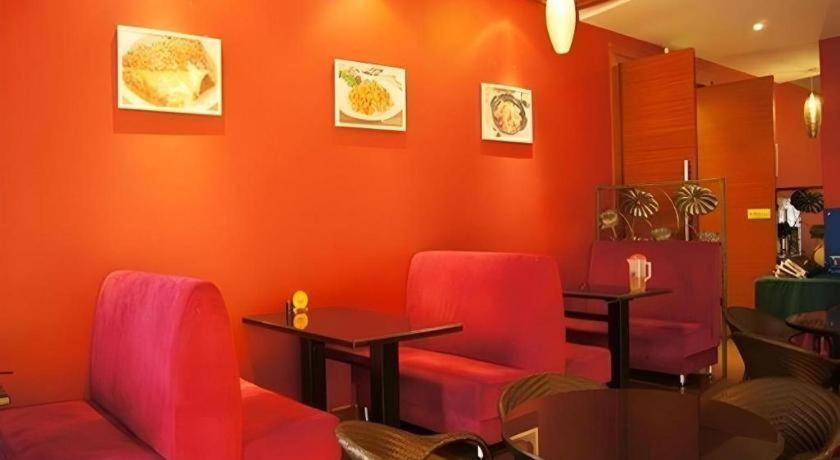 DONGGUAN ORIENTAL HOTEL 38/50