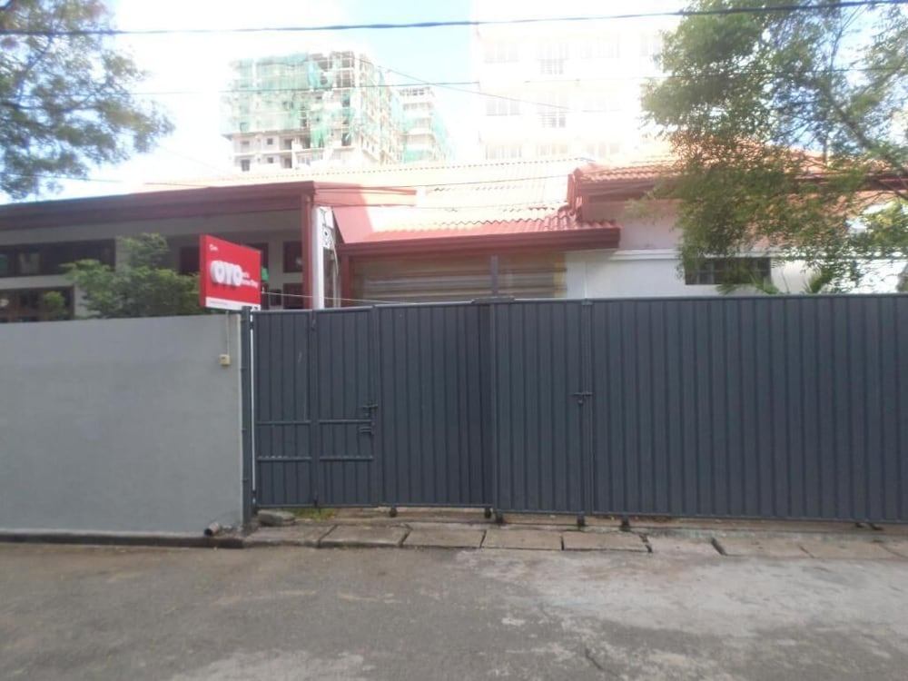 Leos Home Stay 26/31