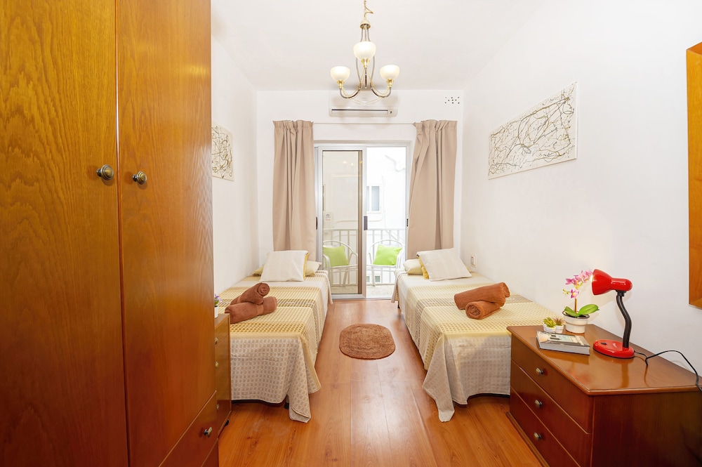 Spinola Bay Apartment 11/40