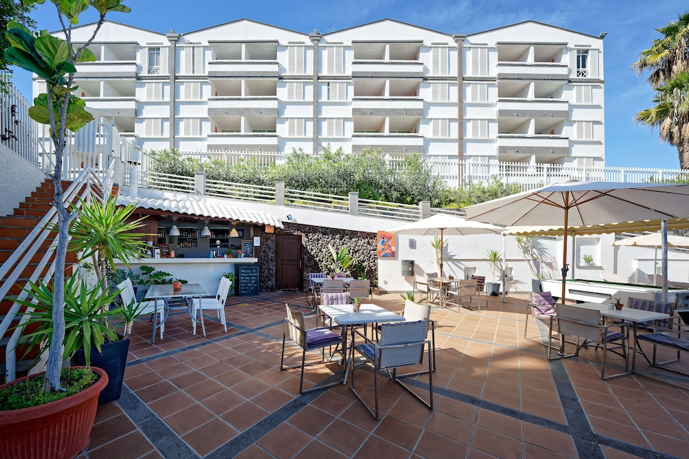 TC Apartamentos Dorotea 12/71