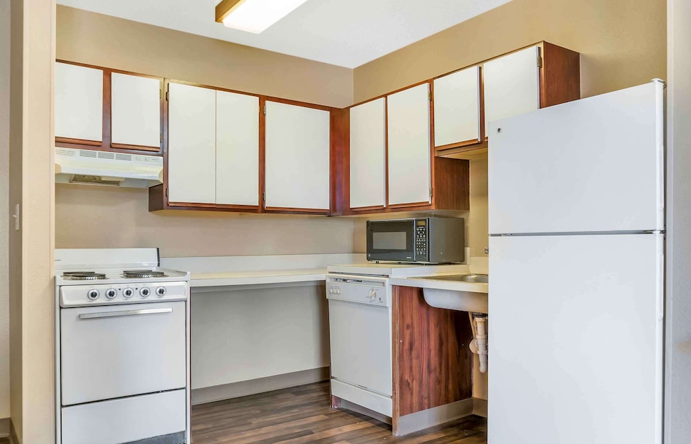 Extended Stay America - Detroit - Ann Arbor-University South 38/49