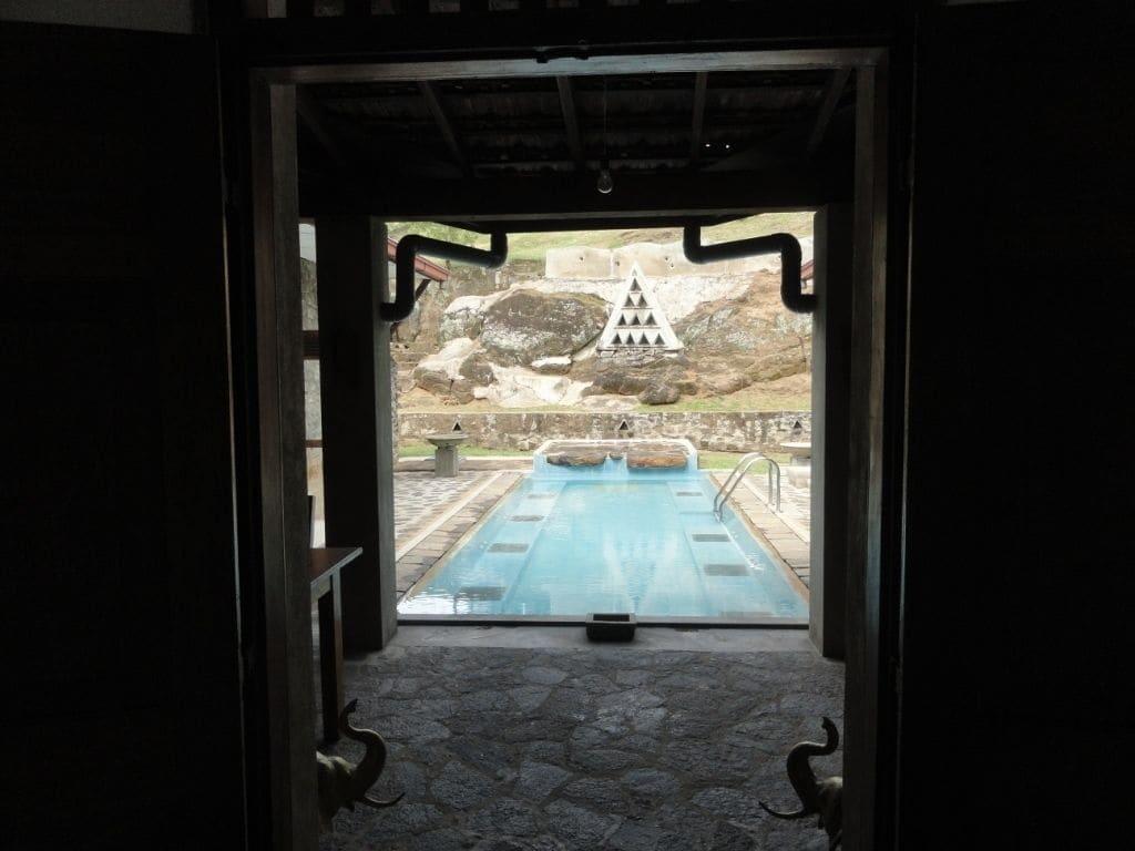 Serendip Stone Hotel and Bungalow 14/41
