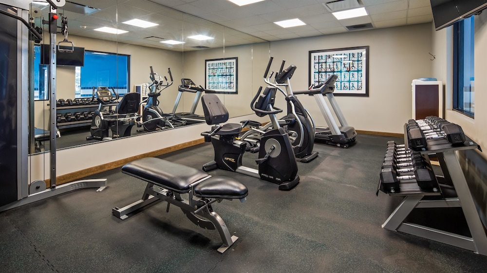 Best Western Plus Olathe Hotel 20/34