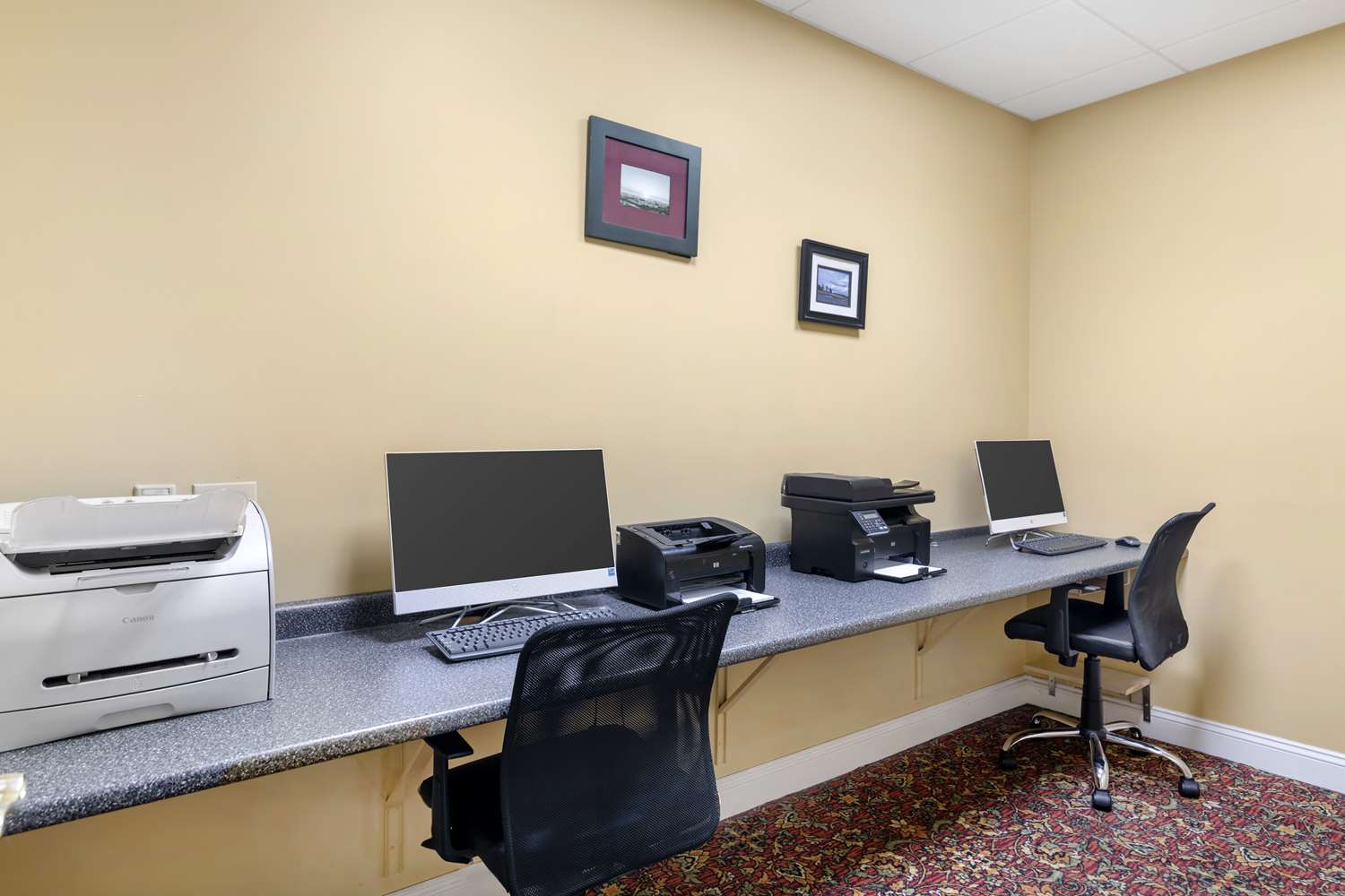 Best Western White House Inn 20/25