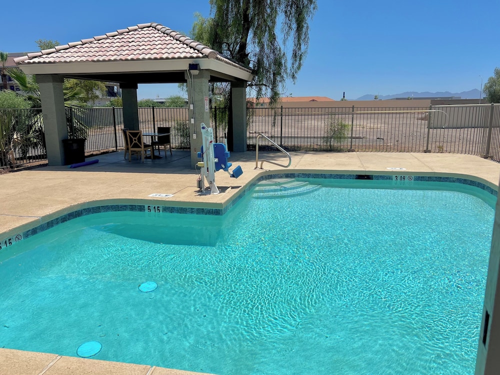 Budget Inn Phoenix 37/56