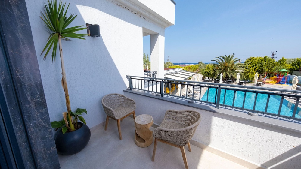 Club Kavala Beach Hotel Assos 35/58