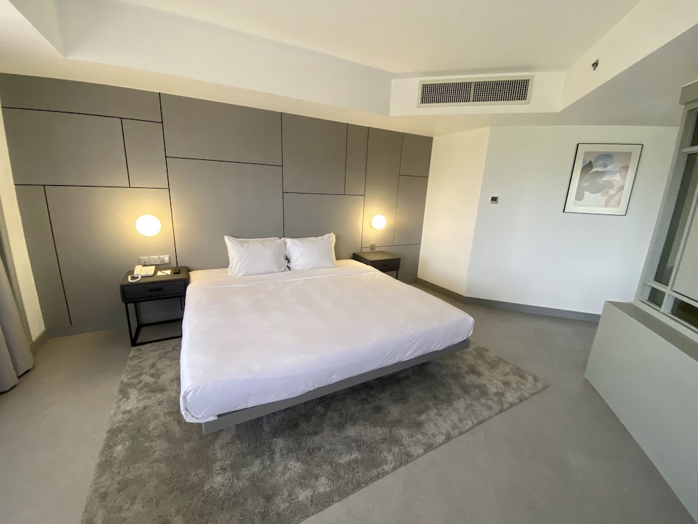 SABAH HOTEL SANDAKAN 24/69