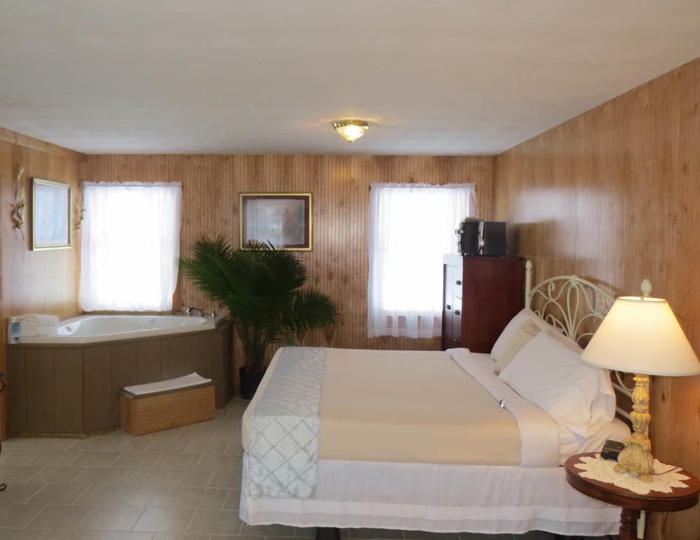 Berry Patch Bed and Breakfast 12/50